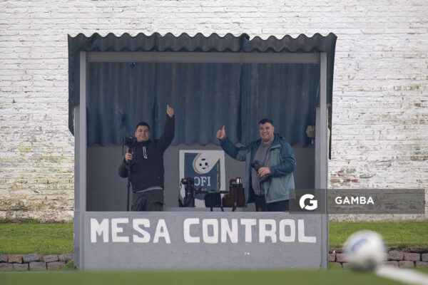 Pablo Gutiérrez y Martín González, fotógrafos. Campeonato Minuano Femenino. Estadio Juan Antonio Lavalleja.