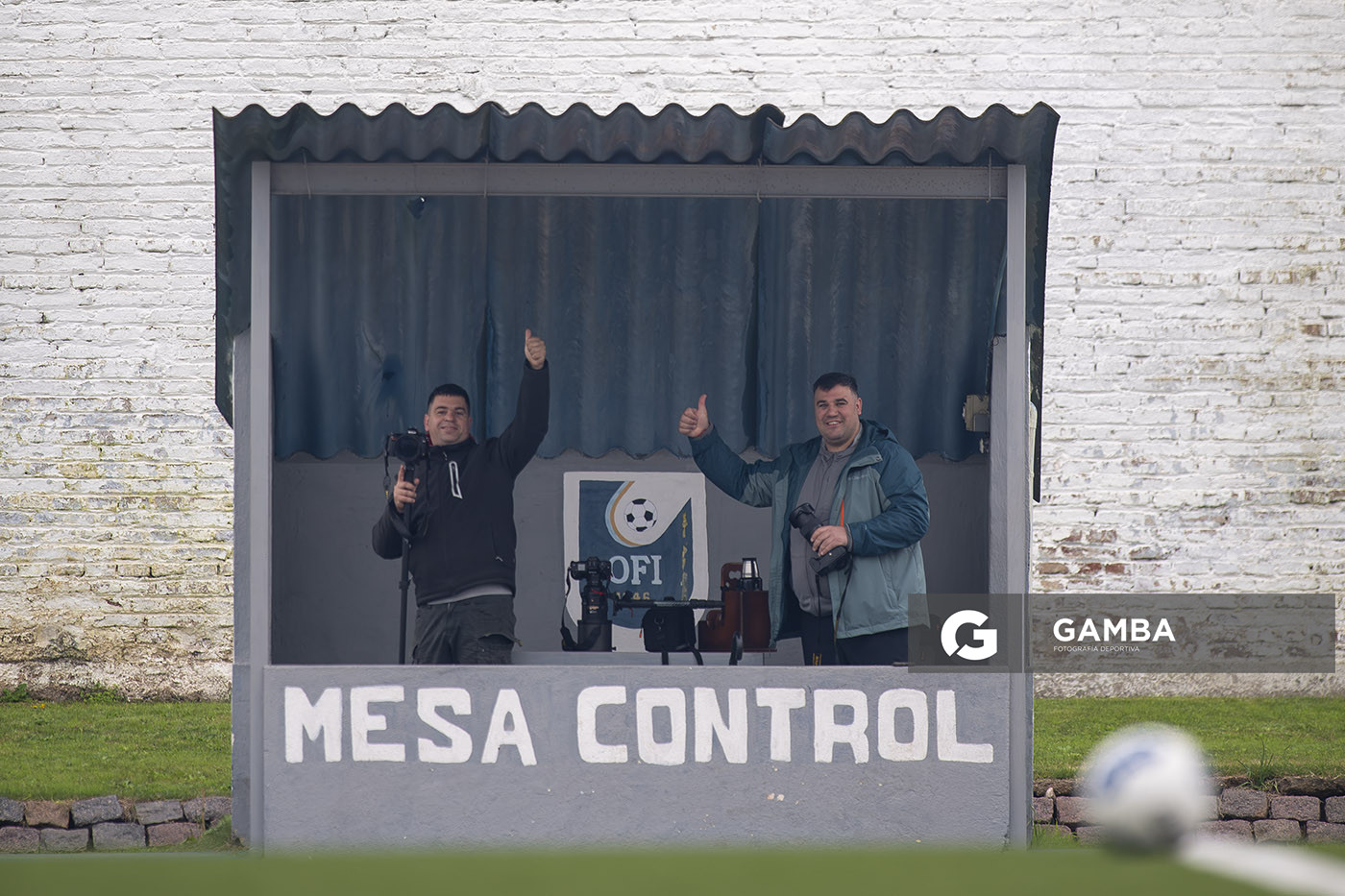 Pablo Gutiérrez y Martín González, fotógrafos. Campeonato Minuano Femenino. Estadio Juan Antonio Lavalleja.