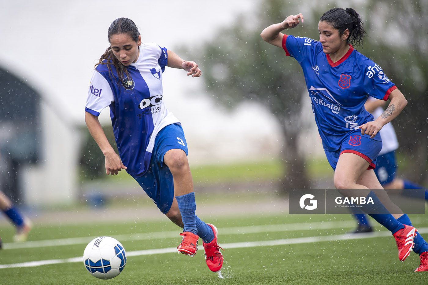 Daiana Pelúa, de Granjeros, Campeonato Minuano Femenino. Estadio Juan Antonio Lavalleja.