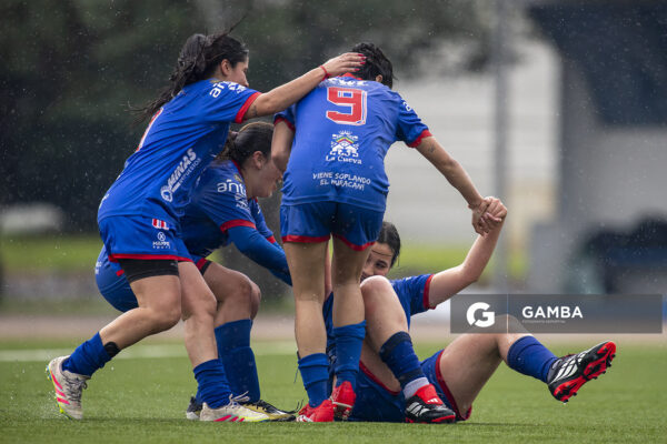 Malena Fernández, de Lito, Campeonato Minuano Femenino. Estadio Juan Antonio Lavalleja.