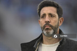 Jorge Bava, director técnico de Nacional, Liga AUF Uruguaya. Estadio Centenario.