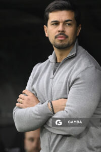 Cristian Chambian, director técnico de Racing, Liga AUF Uruguaya. Estadio Centenario.