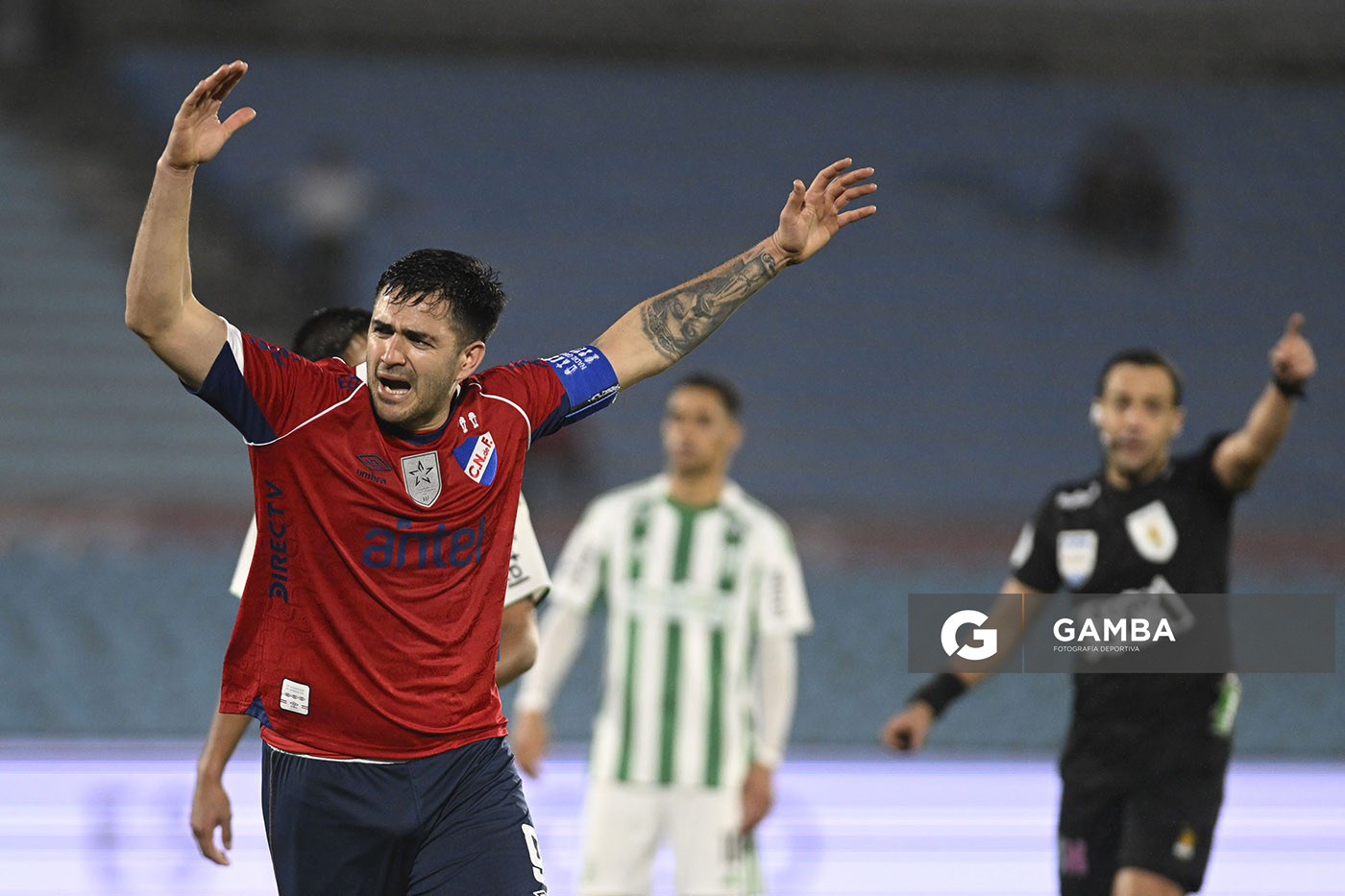 Maximiliano Gómez, de Nacional, Liga AUF Uruguaya. Estadio Centenario.