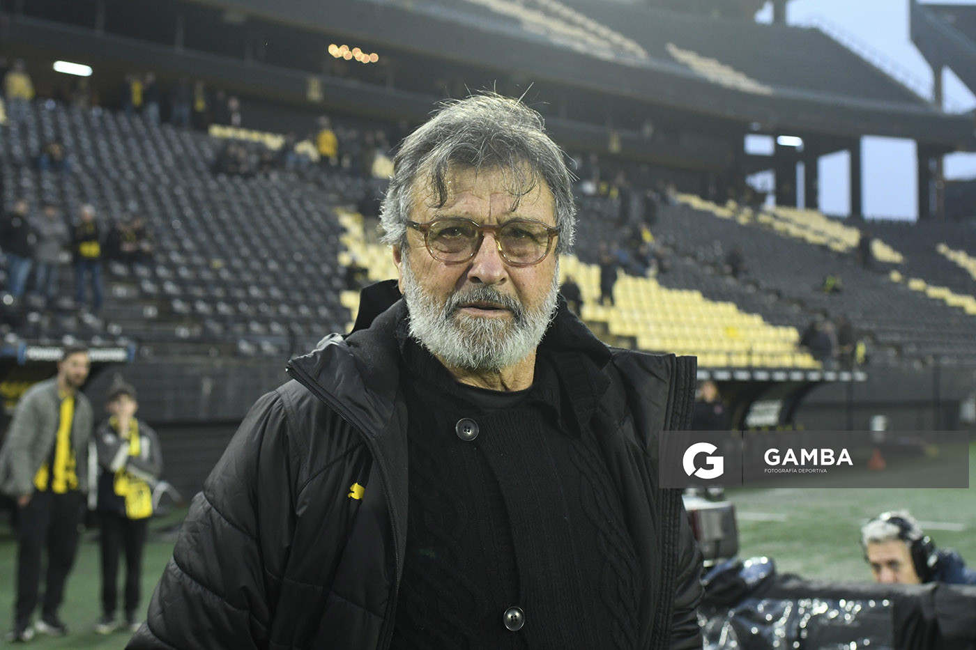 Walter “Indio” Olivera, ex jugador y capitán de Peñarol. Liga AUF Uruguaya. Estadio Campeón del Siglo.