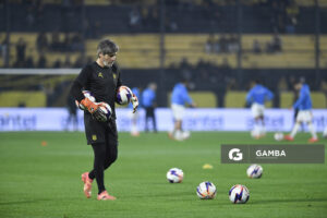 Óscar Ferro, entrenador de arqueros de Peñarol, Liga AUF Uruguaya. Estadio Campeón del Siglo.
