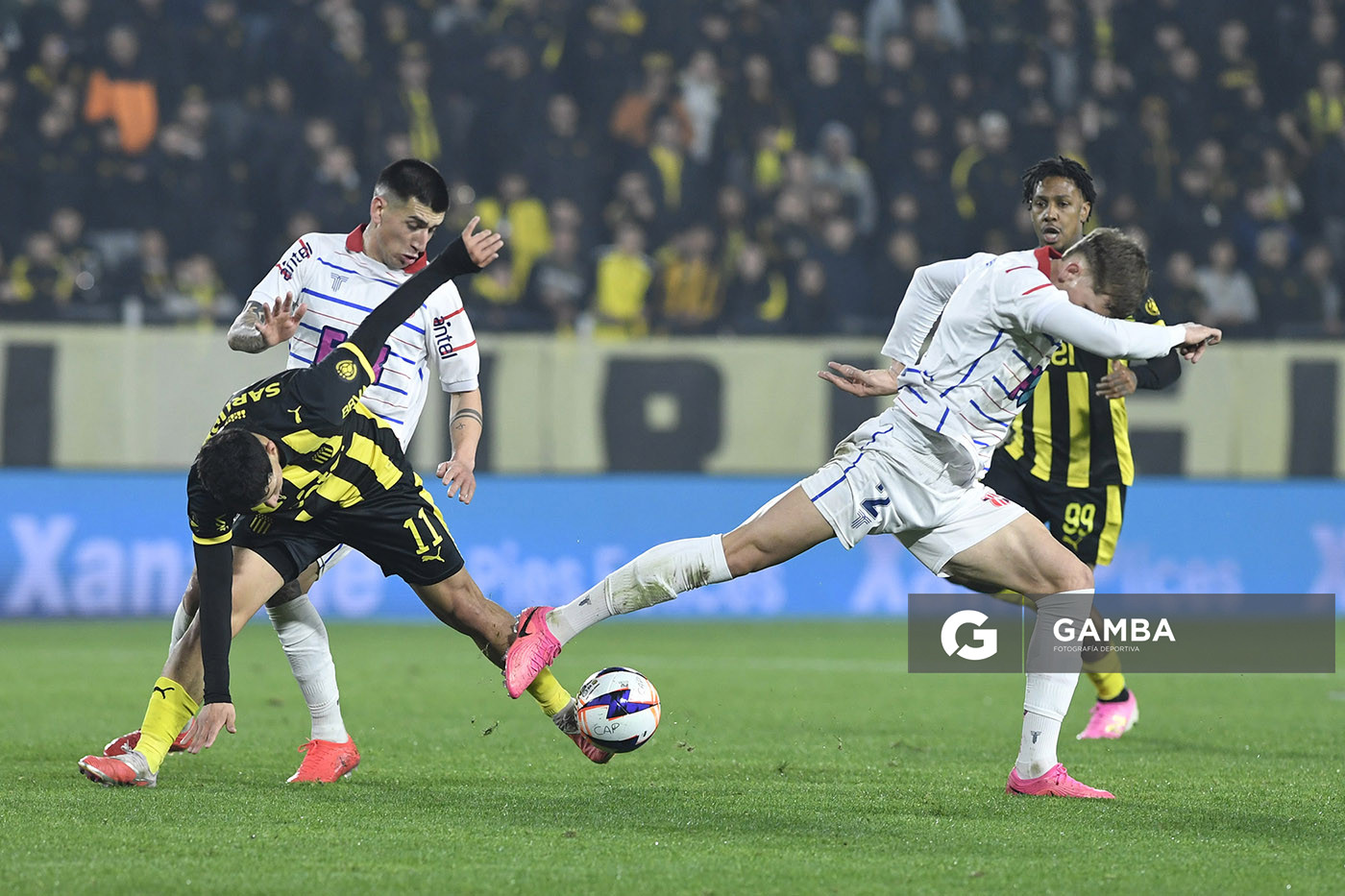 Cristian Leonel Jaime, de Peñarol, Liga AUF Uruguaya. Estadio Campeón del Siglo.