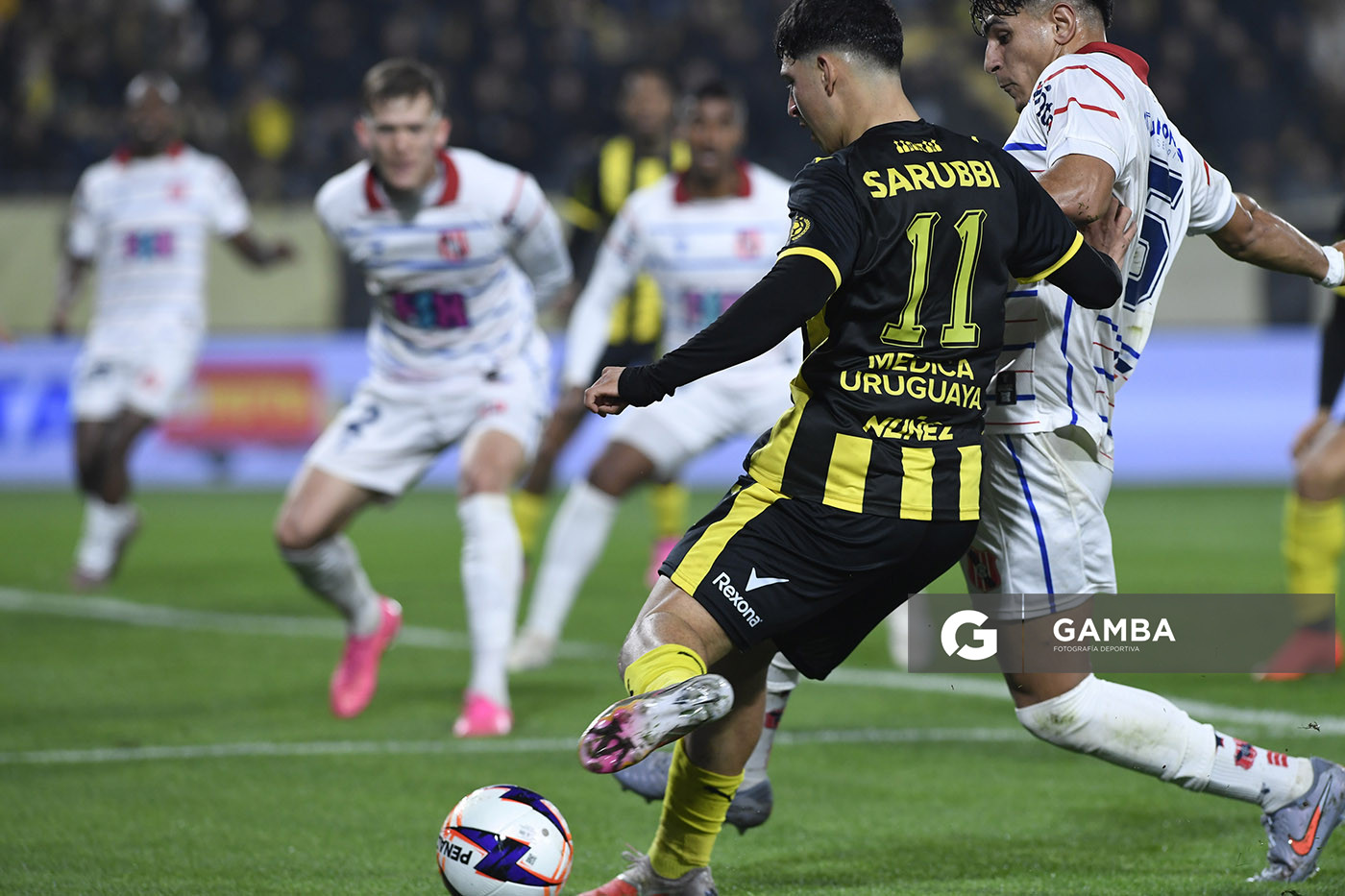 Cristian Leonel Jaime, de Peñarol, Liga AUF Uruguaya. Estadio Campeón del Siglo.