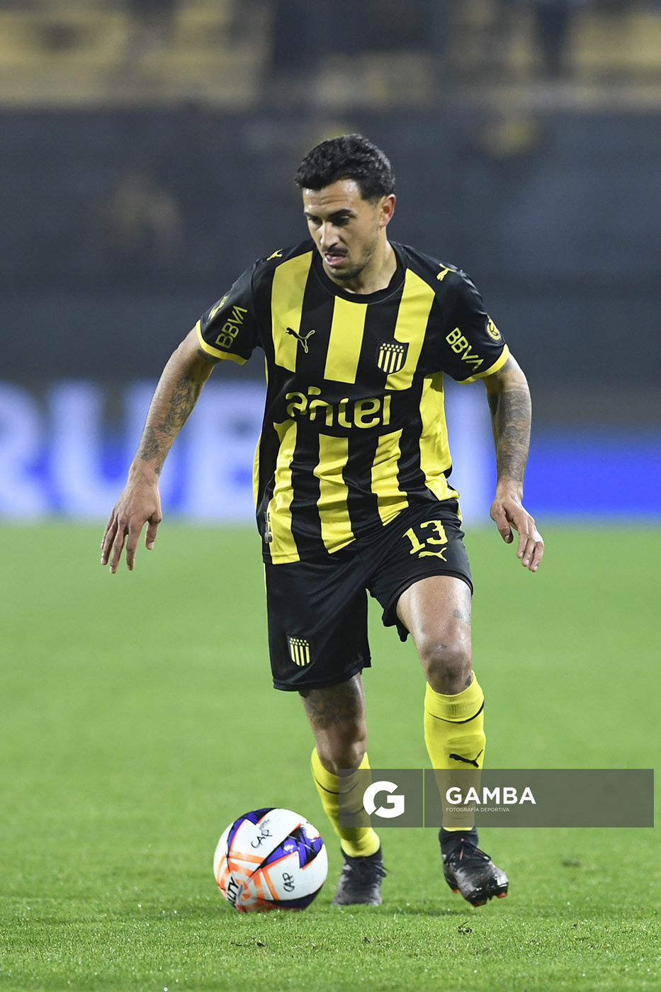 Eduardo Darias, de Peñarol, Liga AUF Uruguaya. Estadio Campeón del Siglo.