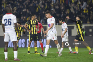 Maximiliano Olivera, de Peñarol, Liga AUF Uruguaya. Estadio Campeón del Siglo.