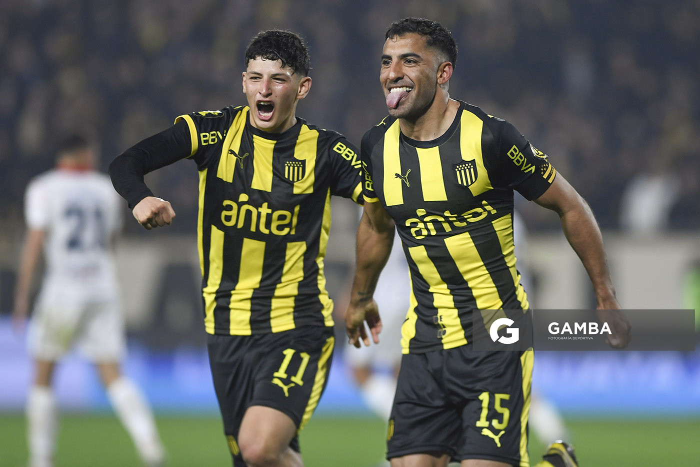 Maximiliano Olivera, de Peñarol, Liga AUF Uruguaya. Estadio Campeón del Siglo.