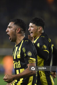 Maximiliano Olivera, de Peñarol, Liga AUF Uruguaya. Estadio Campeón del Siglo.