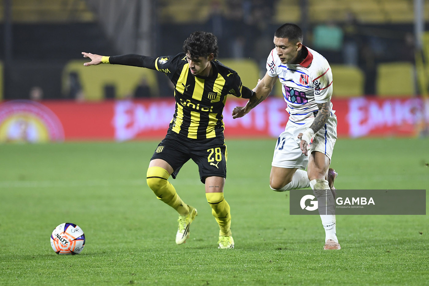 Ignacio Alegre, de Peñarol, Liga AUF Uruguaya. Estadio Campeón del Siglo.