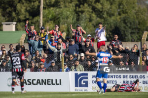 Hinchas de Sportivo Barracas. 22ª Copa Nacional de Clubes.