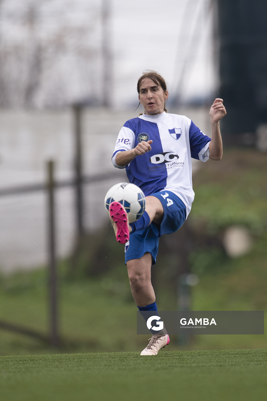 Fernanda Hernández, de Granjeros, Campeonato Minuano Femenino. Estadio Juan Antonio Lavalleja.