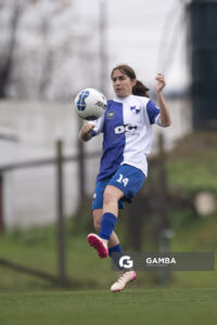 Fernanda Hernández, de Granjeros, Campeonato Minuano Femenino. Estadio Juan Antonio Lavalleja.