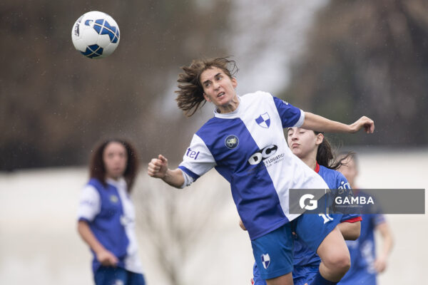 Fernanda Hernández, de Granjeros, Campeonato Minuano Femenino. Estadio Juan Antonio Lavalleja.