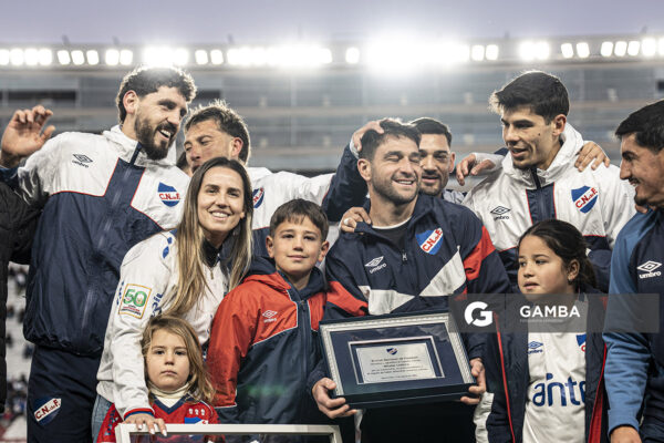 Nicolás Lodeiro, de Nacional. Liga AUF Uruguaya. Estadio Gran Parque Central.