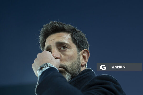 Jorge Bava, director técnico de Nacional, Liga AUF Uruguaya. Estadio Gran Parque Central.