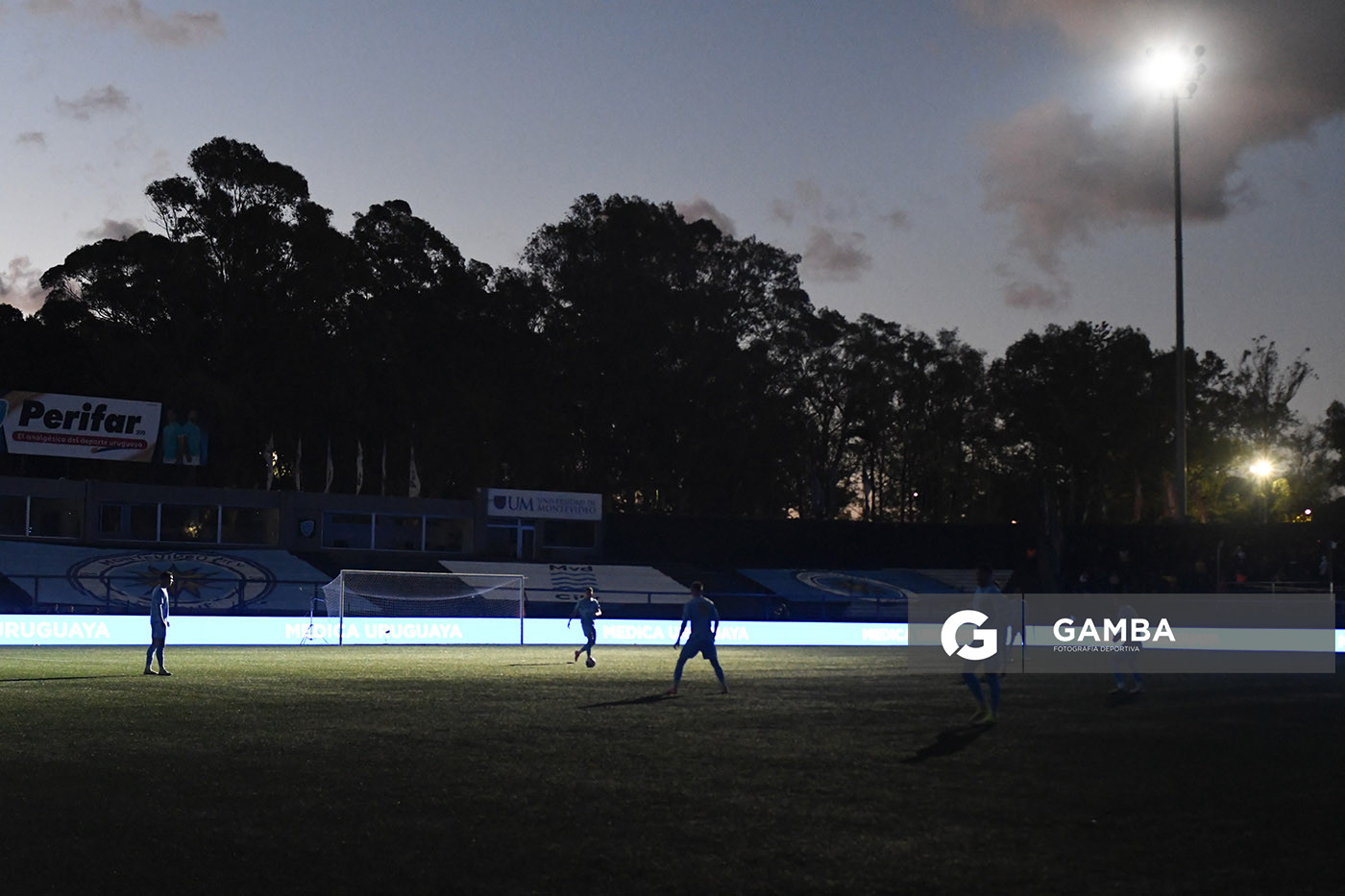 Partido Suspendido. Liga AUF Uruguaya. Estadio Charrúa.