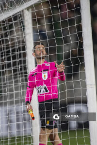 Nicolás Piaggio, segundo árbitro asistente, Liga AUF Uruguaya. Estadio Domingo Burgueño.