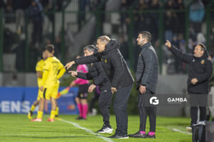 Diego Aguirre, director técnico de Peñarol, Liga AUF Uruguaya. Estadio Domingo Burgueño.