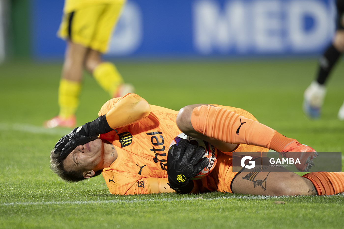 Washington Aguerre, golero de Peñarol, Liga AUF Uruguaya. Estadio Domingo Burgueño.