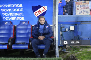Daniel Carreño, director técnico de Nacional, Liga AUF Uruguaya. Estadio Gran Parque Central.