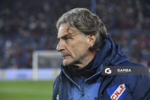 Daniel Carreño, director técnico de Nacional, Liga AUF Uruguaya. Estadio Gran Parque Central.