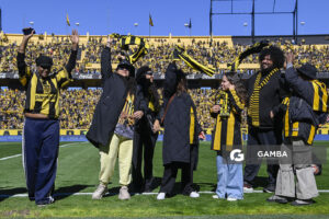 Homenaje de Ruben Rada. Liga AUF Uruguaya. Estadio Campeón del Siglo.