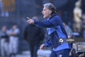 Daniel Carreño, director técnico de Nacional, Liga AUF Uruguaya. Estadio Campeón del Siglo.