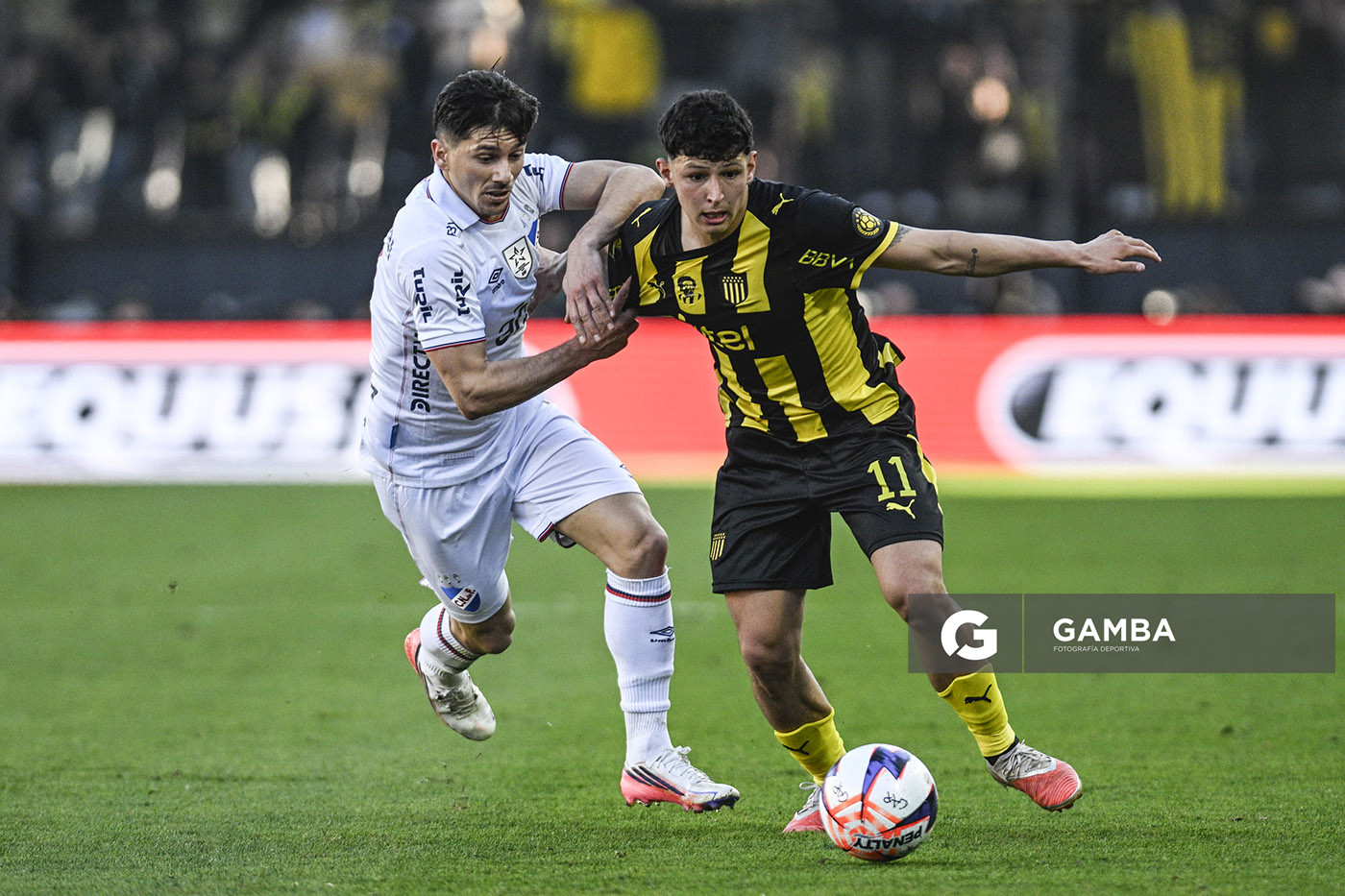 Cristian Leonel Jaime, de Peñarol, Liga AUF Uruguaya. Estadio Campeón del Siglo.