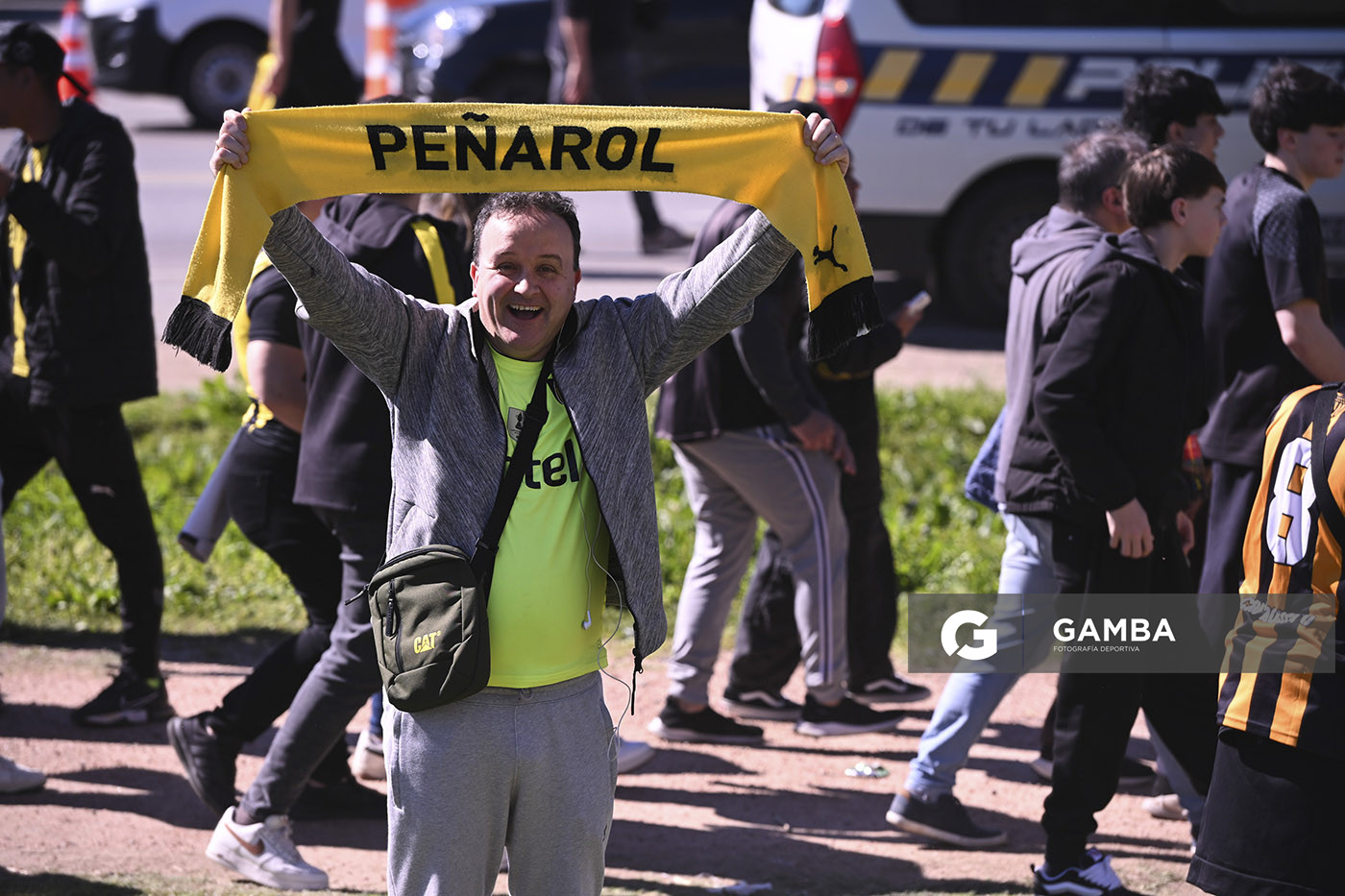 Hinchas de Peñarol. Liga AUF Uruguaya. Estadio Campeón del Siglo.