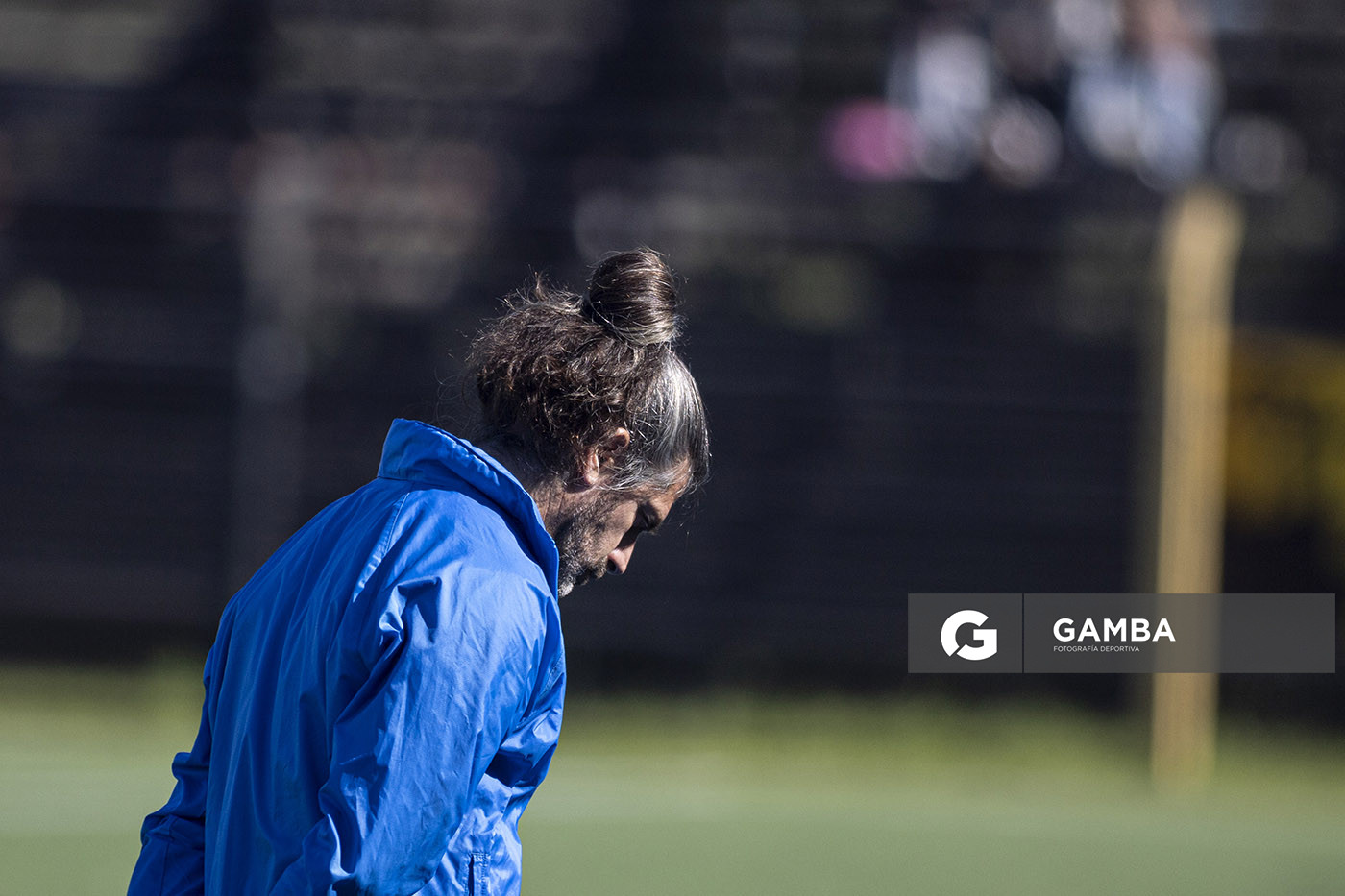Manuel Airala, director técnico de Montevideo City Torque, Campeonato Uruguayo Femenino. Estadio José Pedro Damiani.