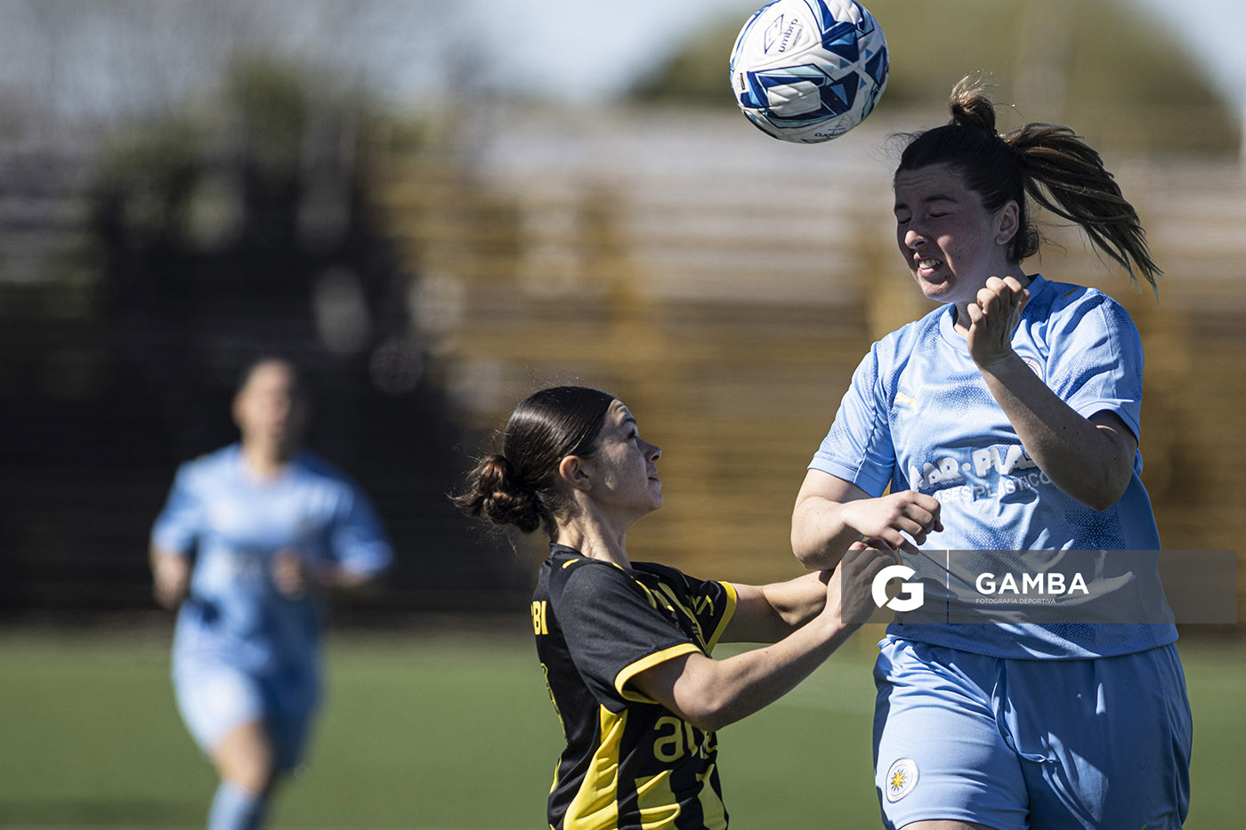 Micaela Hidalgo, de Montevideo City Torque, Campeonato Uruguayo Femenino. Estadio José Pedro Damiani.