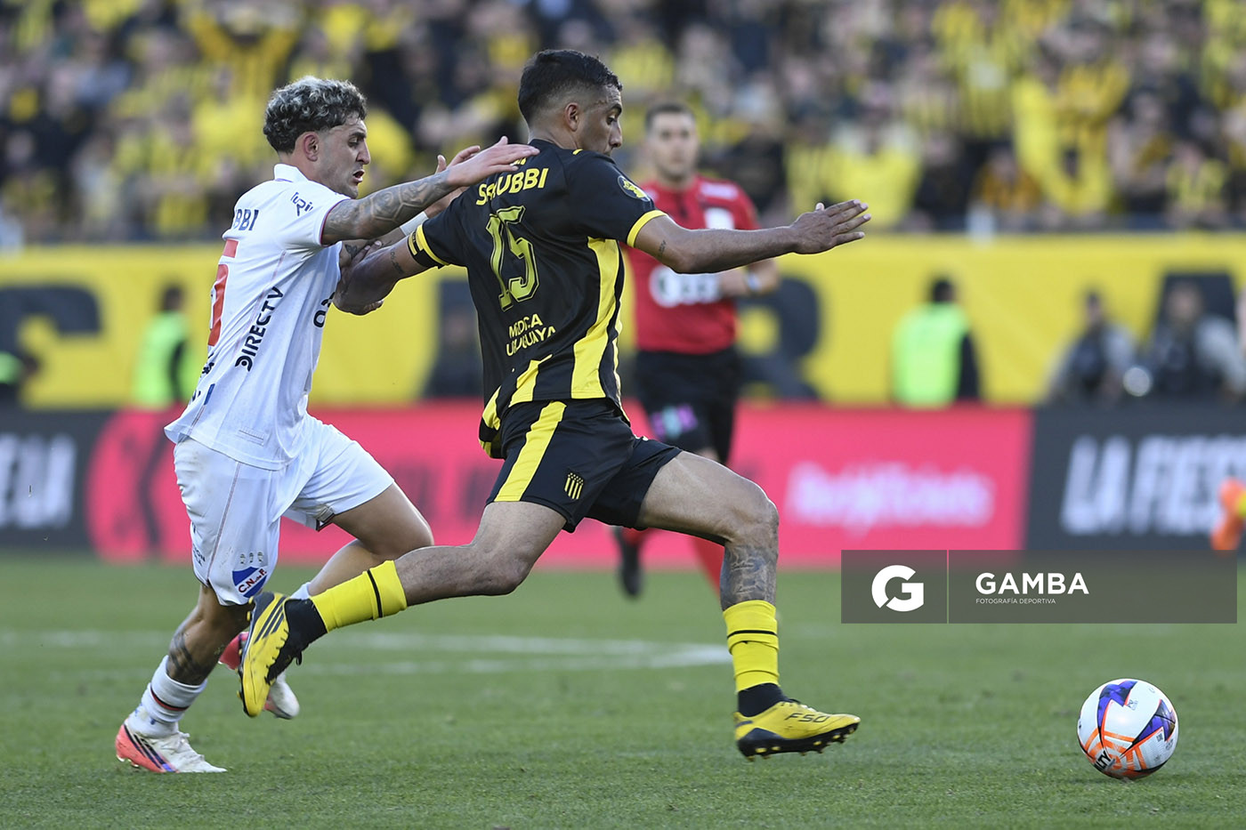 Maximiliano Olivera, de Peñarol, Liga AUF Uruguaya. Estadio Campeón del Siglo.