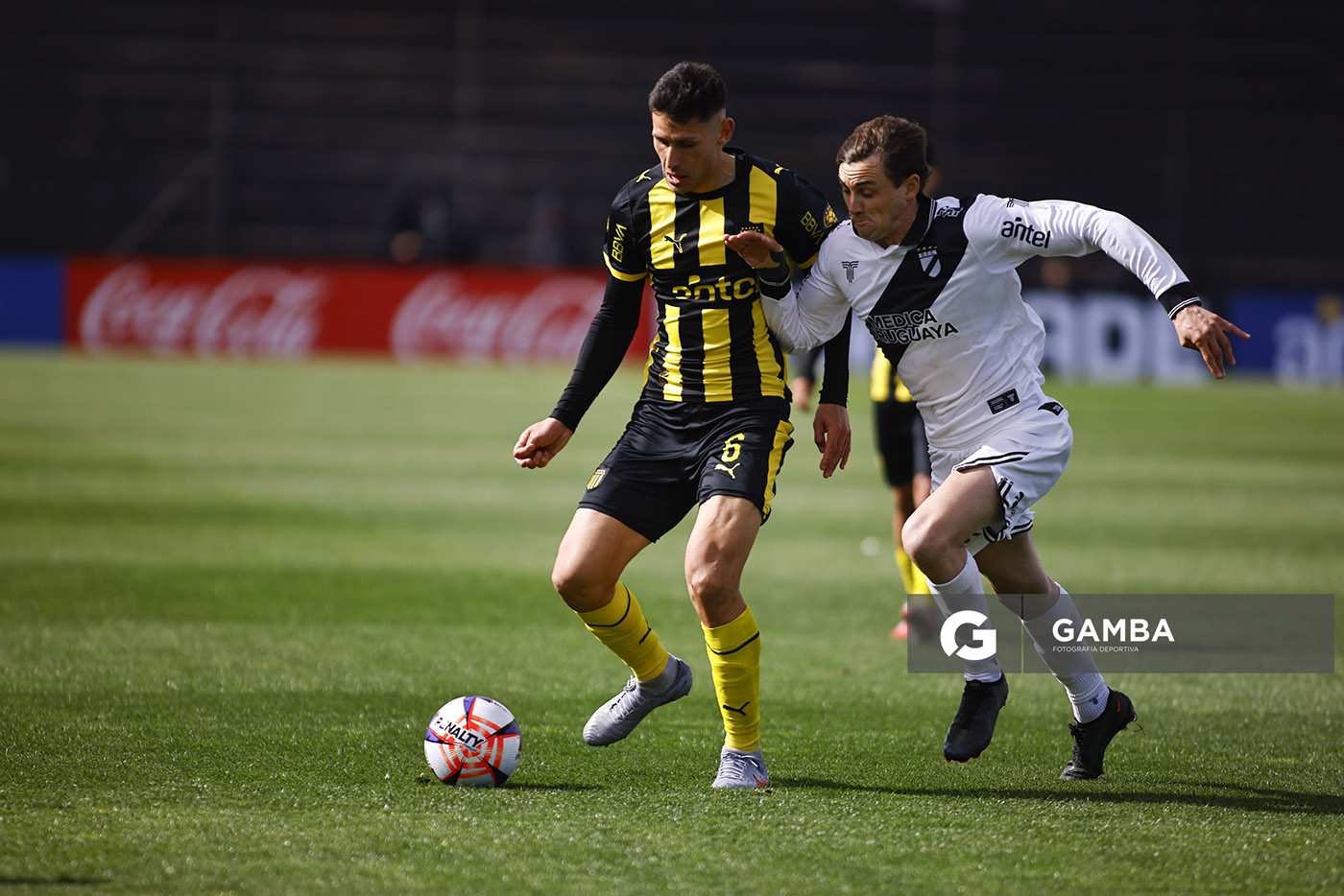 Lucas Ferreira, de Peñarol, Liga AUF Uruguaya. Estadio María Mincheff de Lazaroff.