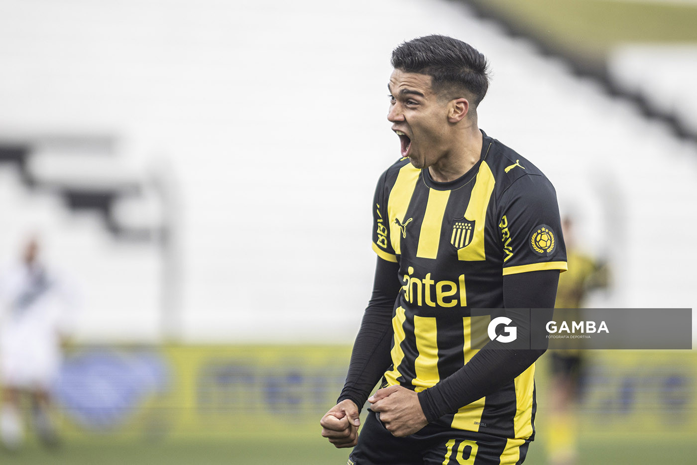Matías Arezo, de Peñarol, Liga AUF Uruguaya. Estadio María Mincheff de Lazaroff.
