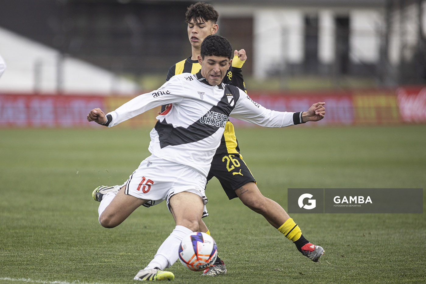 Emiliano Figueroa, de Danubio, Liga AUF Uruguaya. Estadio María Mincheff de Lazaroff.