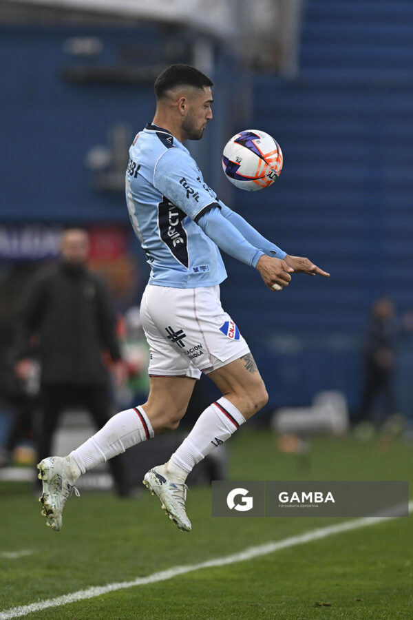 Emiliano Ancheta, de Nacional, Liga AUF Uruguaya. Estadio Gran Parque Central.