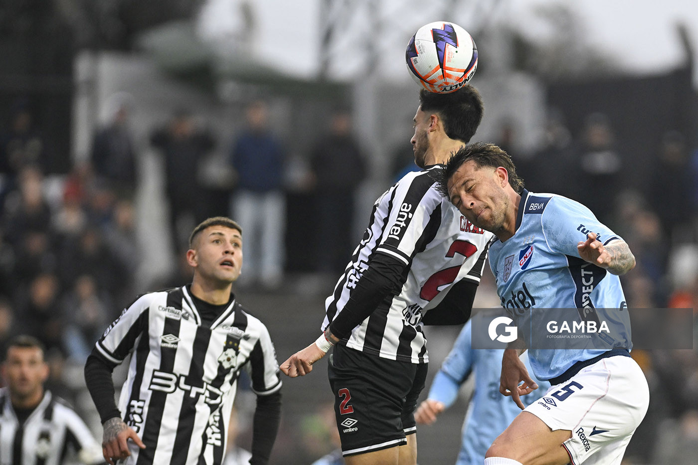 Nicolás Cabral, de Wanderers, Liga AUF Uruguaya. Estadio Parque Alfredo V. Viera.