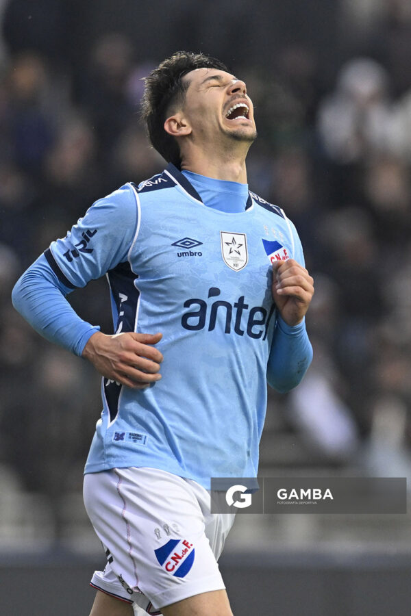 Maximiliano Silvera, de Nacional, Liga AUF Uruguaya. Estadio Parque Alfredo V. Viera.