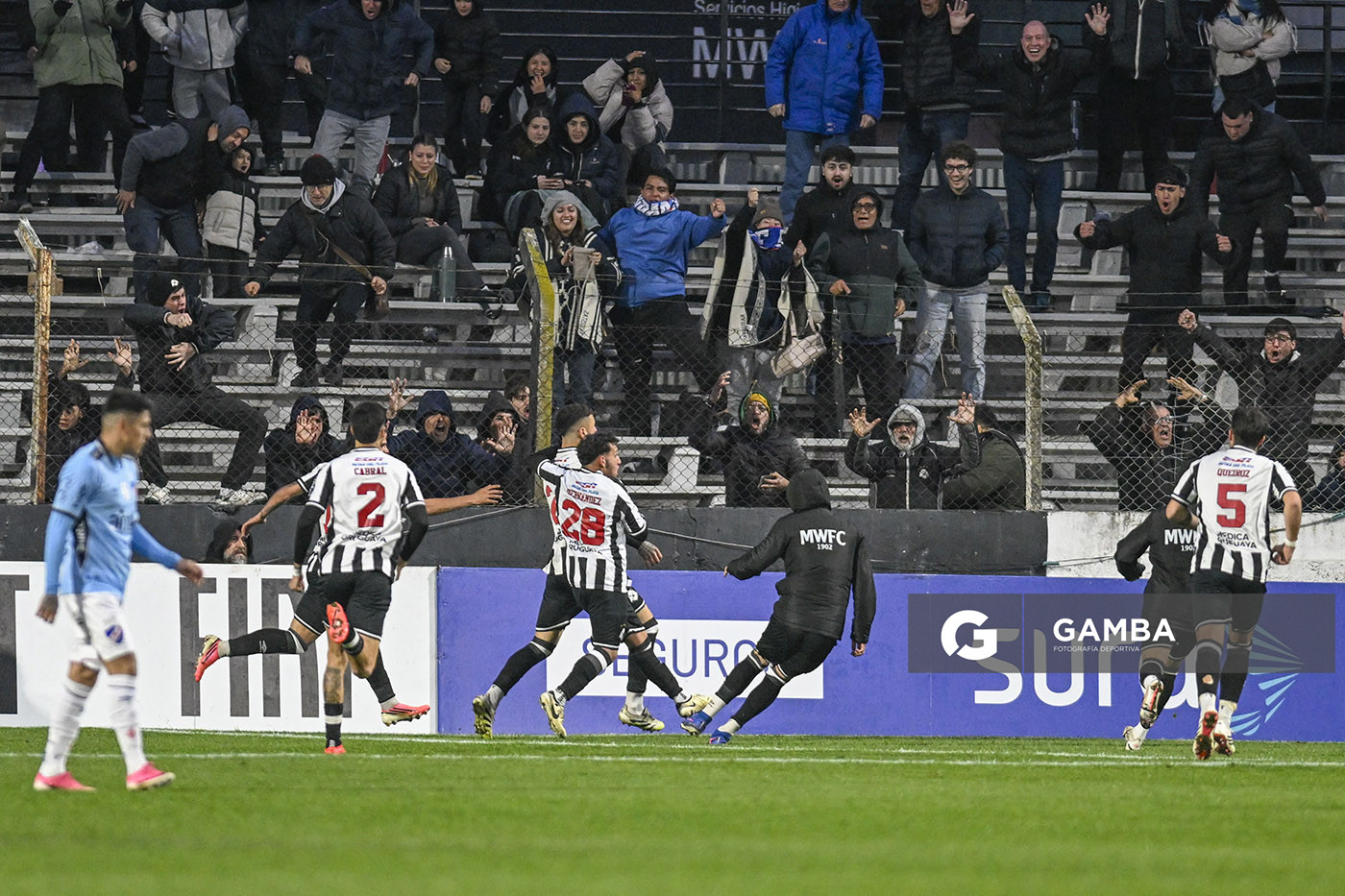 Santiago Benítez, de Wanderers, Liga AUF Uruguaya. Estadio Parque Alfredo V. Viera.