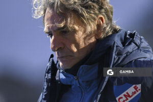 Daniel Carreño, director técnico de Nacional, Liga AUF Uruguaya. Estadio Parque Alfredo V. Viera.