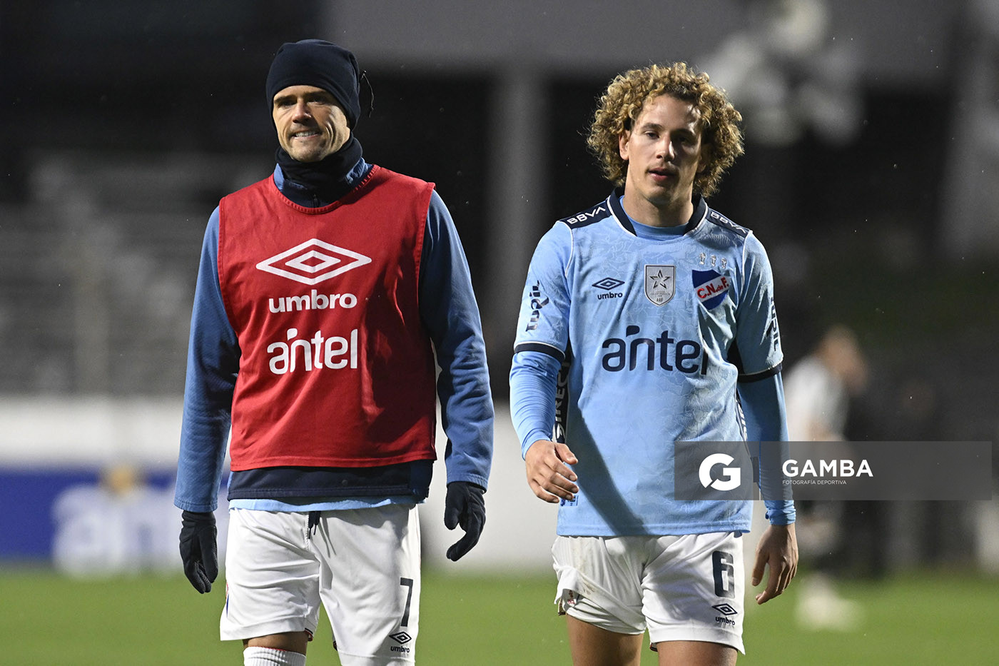 Nicolás Rodríguez y Luciano Boggio, de Nacional. Liga AUF Uruguaya. Estadio Parque Alfredo V. Viera.