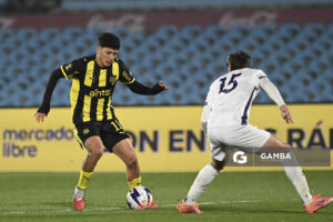 Cristian Leonel Jaime, de Peñarol, Liga AUF Uruguaya. Estadio Centenario.
