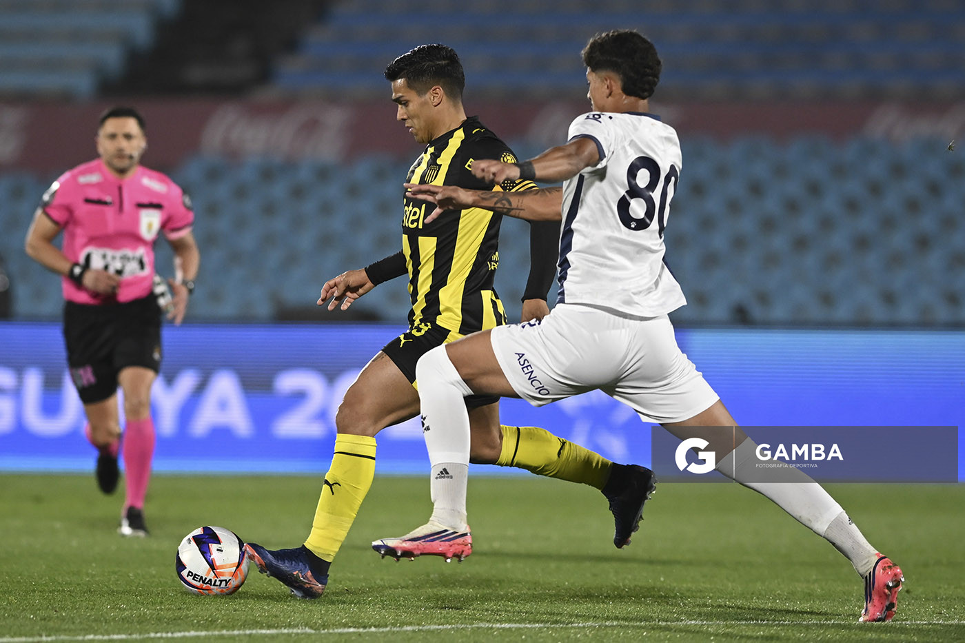 Matías Arezo, de Peñarol, Liga AUF Uruguaya. Estadio Centenario.