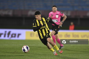 Cristian Leonel Jaime, de Peñarol, Liga AUF Uruguaya. Estadio Centenario.