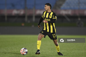 Eduardo Darias, de Peñarol, Liga AUF Uruguaya. Estadio Centenario.