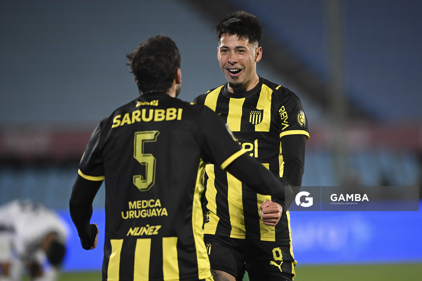 Roberto Fernández, de Peñarol, Liga AUF Uruguaya. Estadio Centenario.