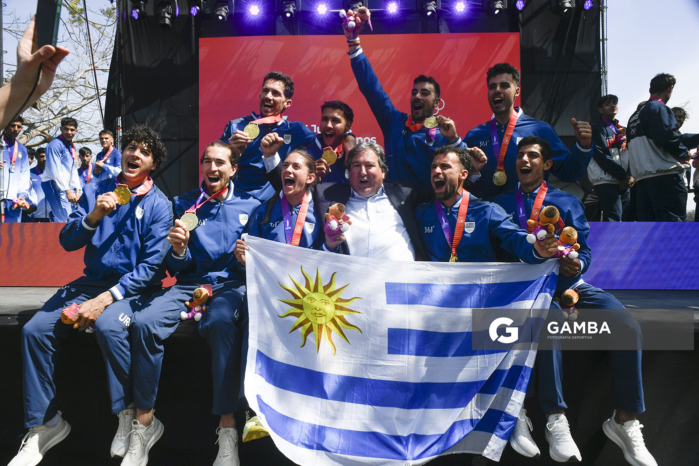 Uruguay medalla de Oro. Ocho remos largos con timonel Masculino. XIII Juegos Suramericanos Santa Fe 2026.